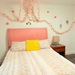 Yellow Pillow Inn
