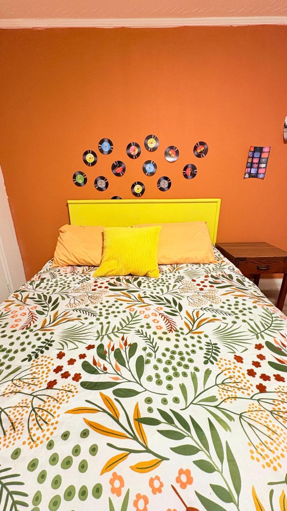 Yellow Pillow Niagara Falls