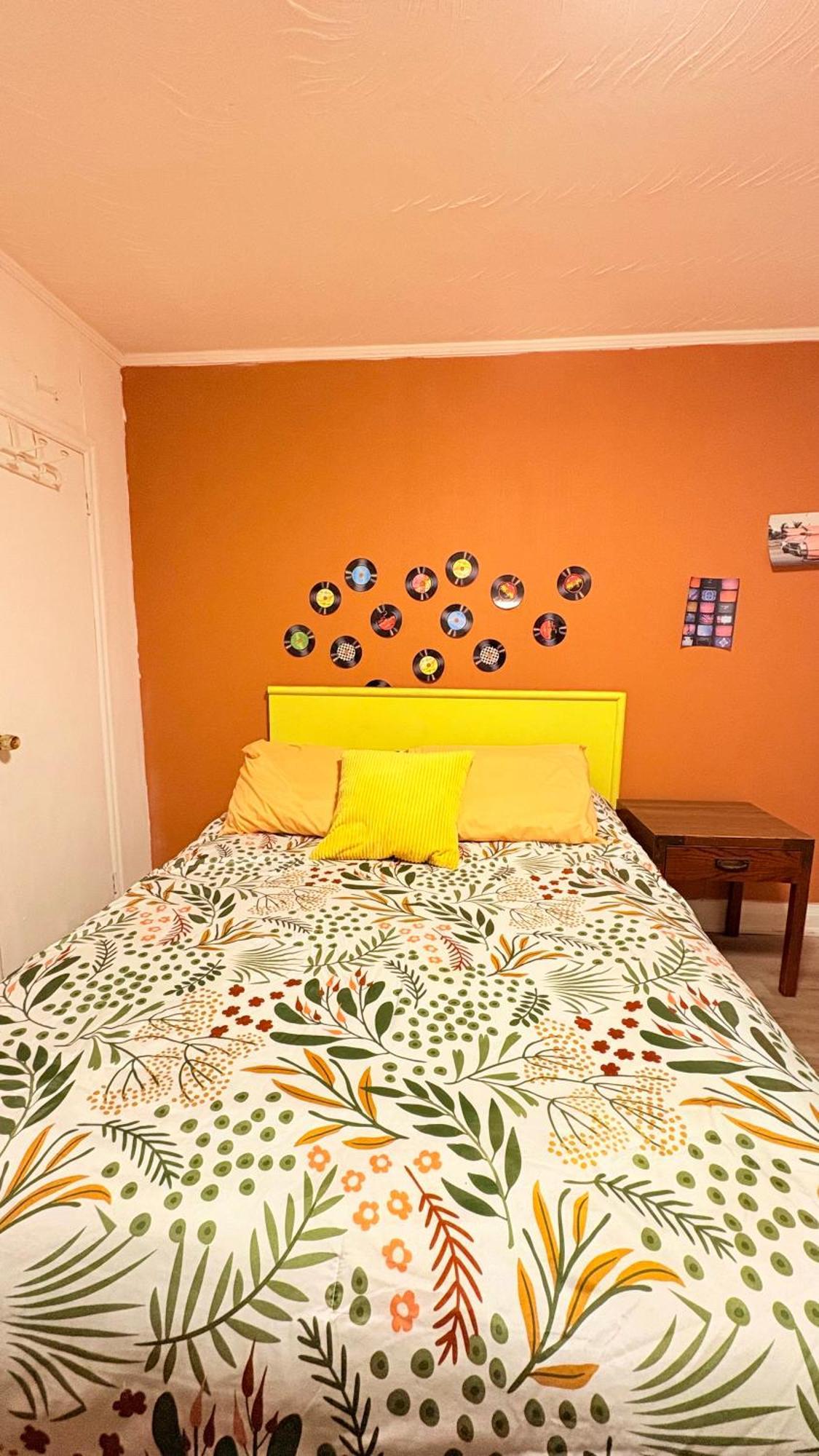 Yellow Pillow Hotel